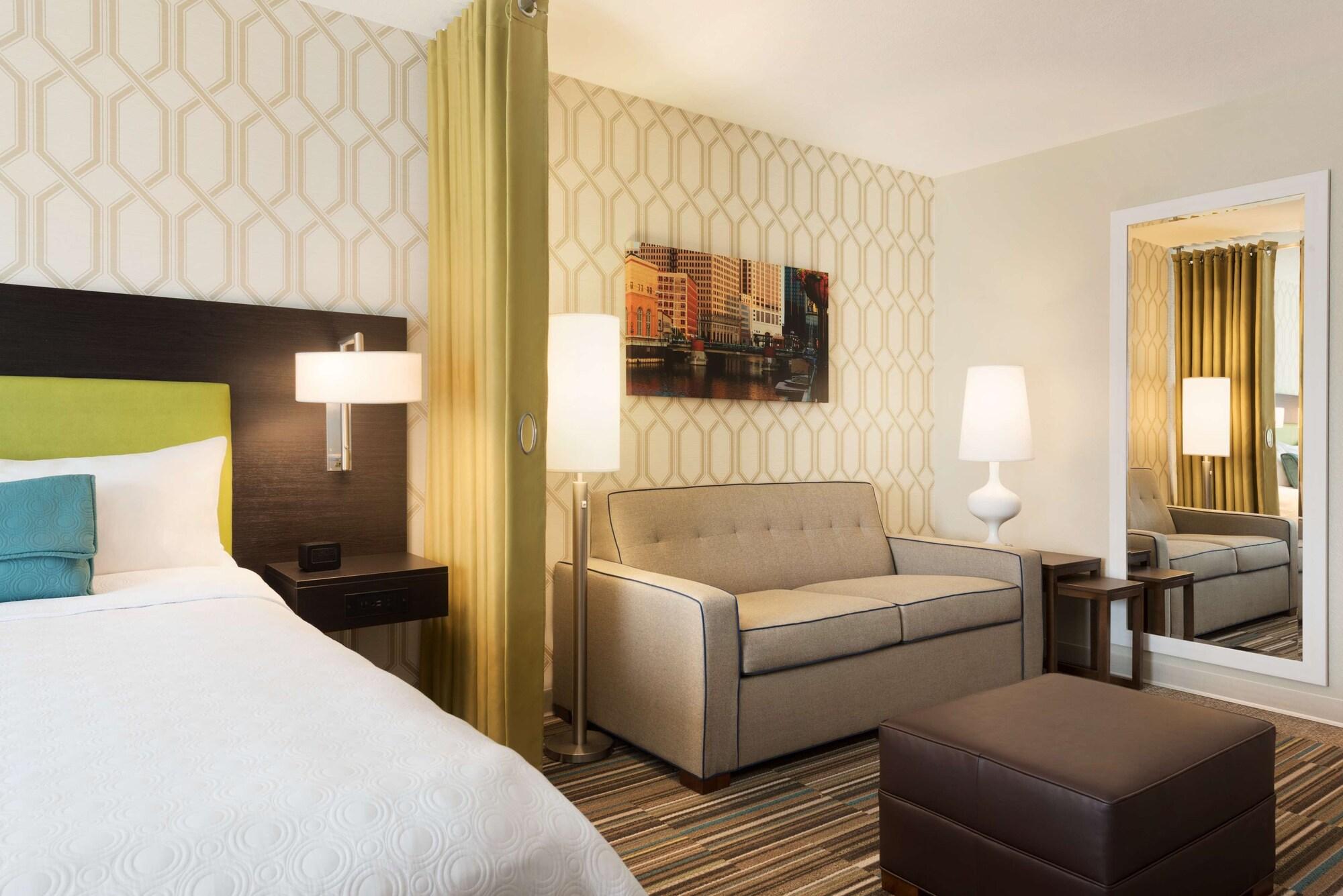 Home2 Suites By Hilton Milwaukee Brookfield Waukesha Εξωτερικό φωτογραφία