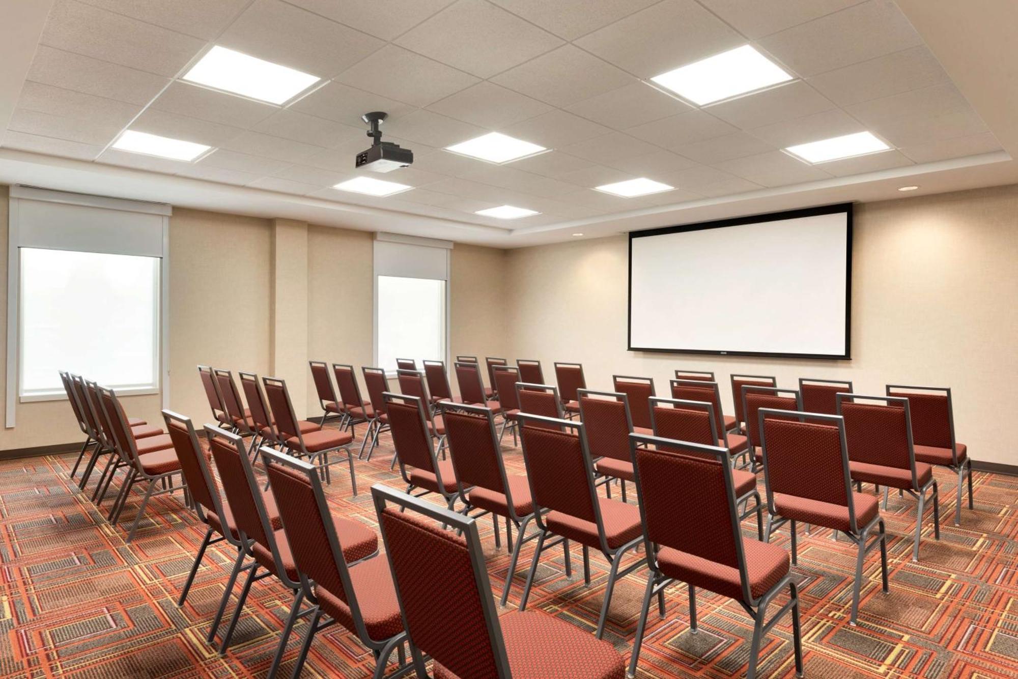 Home2 Suites By Hilton Milwaukee Brookfield Waukesha Εξωτερικό φωτογραφία